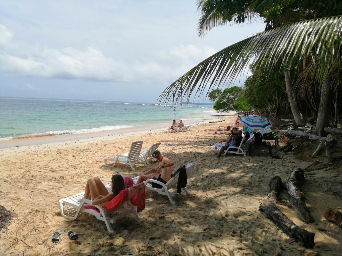 Sonny Island Resort Cabanas Frente Al Mar Punta Bajo Rico ภายนอก รูปภาพ